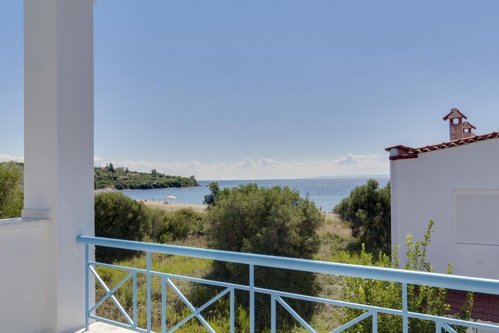 Alexger Gerakini Beach house view Exterior foto